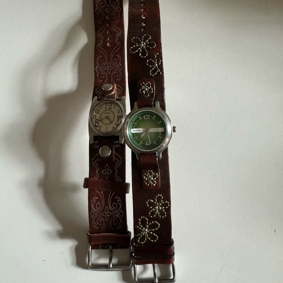 Two (2) Fossil bands and watch faces - Picture 1 of 3